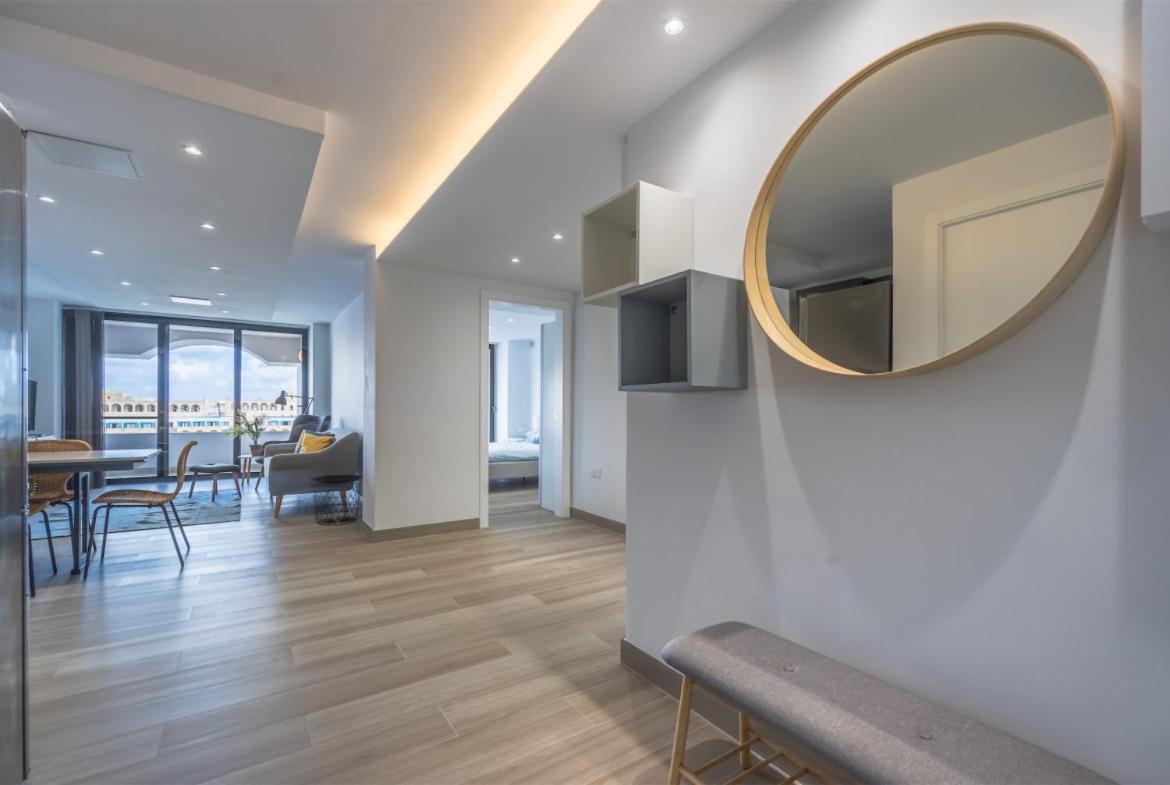 Saint Julian's Deluxe Seaview Apartment מראה חיצוני תמונה