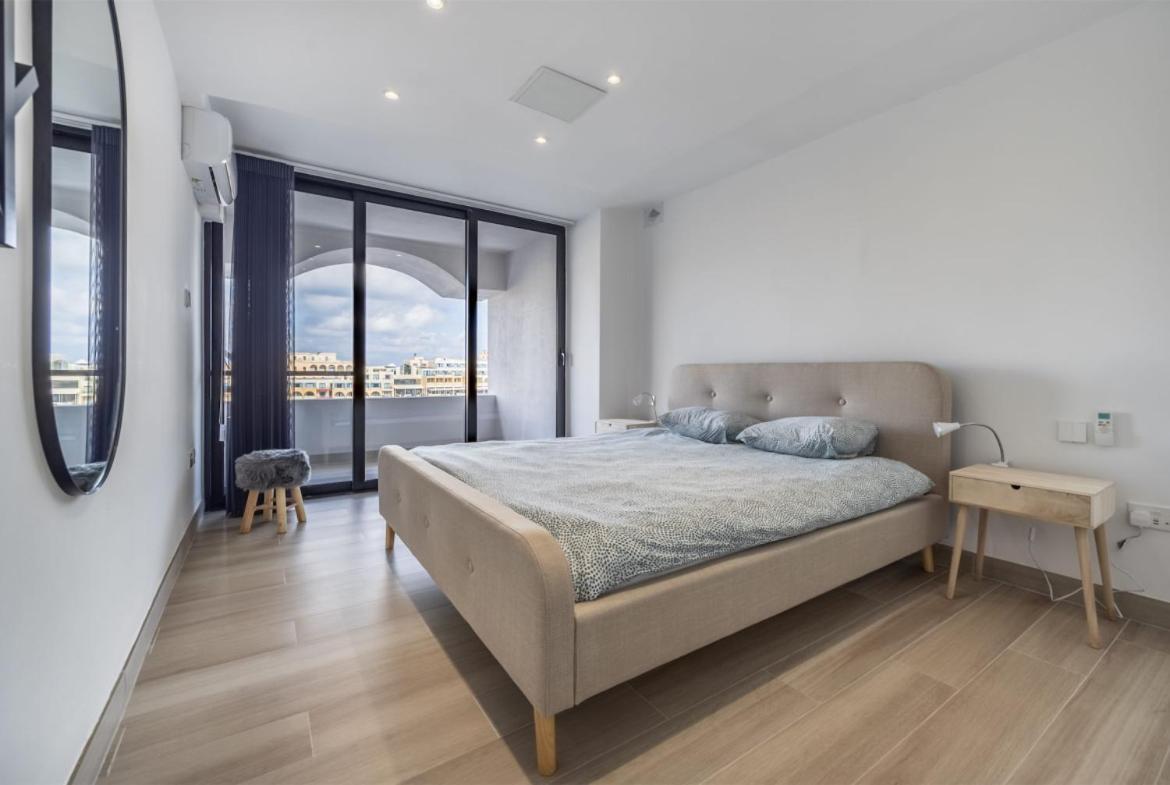 Saint Julian's Deluxe Seaview Apartment מראה חיצוני תמונה